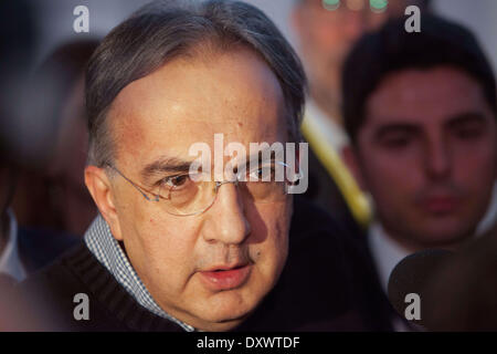 Turin, Italien. 31. März 2014. Sergio Marchionne sprechen mit dem Journalisten nach der Fiat Generalversammlung, in Turin, Italien, am 31. März 2014. Dies ist einer der letzten Sitzungen vor der Zusammenführung von Fiat und Chrysler in der neuen Firma Fiat Chrysler Automobile. © Mauro Ujetto/NurPhoto/ZUMAPRESS.com/Alamy Live-Nachrichten Stockfoto