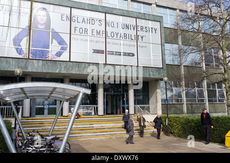 Eingang an der Universität Northampton, Avenue Campus Stockfoto