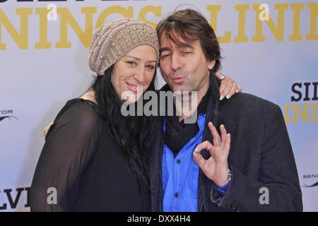 Dieter Landuris Natascha Landuris bei der Deutschlandpremiere von "Silver Linings" im CineStar-Kino am Potsdamer Platz Platz in Mitte. Wo: Berlin Deutschland wenn: 20. Dezember 2012 Stockfoto