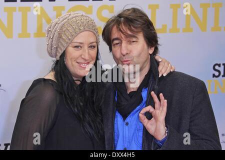 Dieter Landuris Natascha Landuris bei der Deutschlandpremiere von "Silver Linings" im CineStar-Kino am Potsdamer Platz Platz in Mitte. Wo: Berlin Deutschland wenn: 20. Dezember 2012 Stockfoto