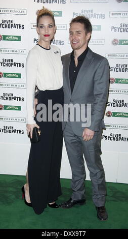 Leslie Bibb und Sam Rockwell besuchen die Jameson Kult Film Club Gala-Premiere von "Sieben Psychopathen" am ovalen Raum London England - 27.11.12 Featuring: Leslie Bibb und Sam Rockwell wo: London Vereinigtes Königreich wenn: 27. November 2012 Stockfoto