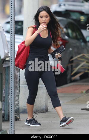 Brenda Song gesehen im Fitness Gang kommt in die Turnhalle in Studio City Los Angeles California - 29.11.12 Featuring: Brenda Song wo: USA bei: 29. November 2012 Stockfoto