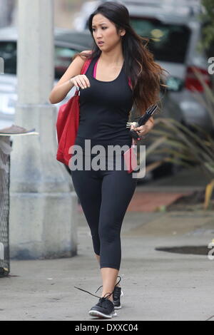 Brenda Song gesehen im Fitness Gang kommt in die Turnhalle in Studio City Los Angeles California - 29.11.12 Featuring: Brenda Song wo: USA bei: 29. November 2012 Stockfoto