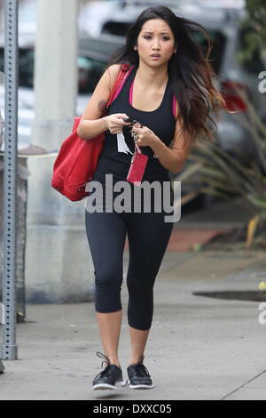 Brenda Song gesehen im Fitness Gang kommt in die Turnhalle in Studio City Los Angeles California - 29.11.12 Featuring: Brenda Song wo: USA bei: 29. November 2012 Stockfoto