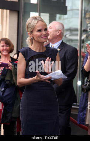 Kristin Chenoweth Singer-Songwriterin Carole King fühlt sich geehrt mit einem Hollywood-Stern auf dem Hollywood Walk Fame Los Angeles Kalifornien - 03.12.12 Featuring: Kristin Chenoweth Where: USA bei: 3. Dezember 2012 Stockfoto