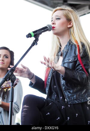 Megan & Liz Jingle Ball - Y100 des Dorfes Jingle Ball 2012 bei BB & T Center Miami Florida - 08.12.12 mit: Megan & Liz Where: USA bei: 8. Dezember 2012 / WENN Stockfoto