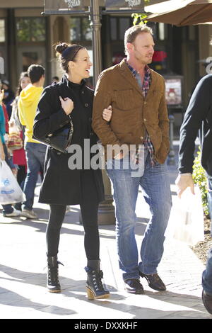 Ian Ziering und seine Frau Erin Kristine Ludwig gesehen, shopping in The Grove Los Angeles Kalifornien - 19.12.12 Featuring: Ian Ziering When: 19. Dezember 2012 Stockfoto