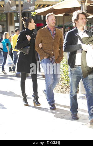 Ian Ziering und seine Frau Erin Kristine Ludwig gesehen, shopping in The Grove Los Angeles Kalifornien - 19.12.12 Featuring: Ian Ziering When: 19. Dezember 2012 Stockfoto