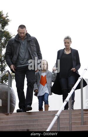 Martin Kirsten Heidi Klum Leni Samuel Heidi Klum geht zum Mittagessen mit ihren Kindern und Freund in West Hollywood. Die Gruppe wird dann gesichtet verlassen Ziel mit Einkaufstüten Los Angeles Kalifornien - 29.12.12 Featuring: Martin Kirsten, Heidi Klum, Leni S Stockfoto