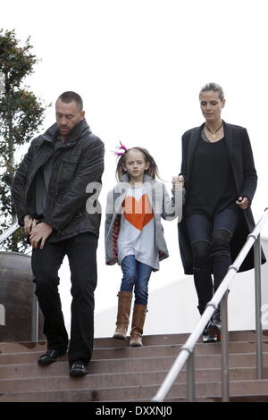 Martin Kirsten Heidi Klum Leni Samuel Heidi Klum geht zum Mittagessen mit ihren Kindern und Freund in West Hollywood. Die Gruppe wird dann gesichtet verlassen Ziel mit Einkaufstüten Los Angeles Kalifornien - 29.12.12 Featuring: Martin Kirsten, Heidi Klum, Leni S Stockfoto