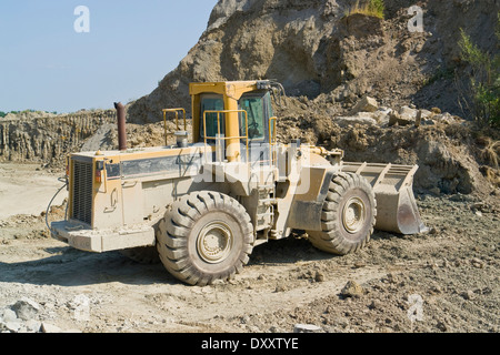 Bulldozer im sonnigen Ambiente Stockfoto