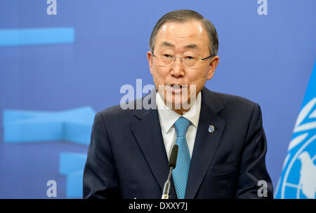 Brüssel, Bxl, Belgien. 1. April 2014. Ban Ki-Moon, Generalsekretär der Vereinten Nationen veranstaltet Pressekonferenz treffen vor der EU - Afrika-Gipfel am Sitz des Europäischen Rates in Brüssel, Belgien auf 01.04.2014 von Wiktor Dabkowski Credit: Wiktor Dabkowski/ZUMAPRESS.com/Alamy Live News Stockfoto