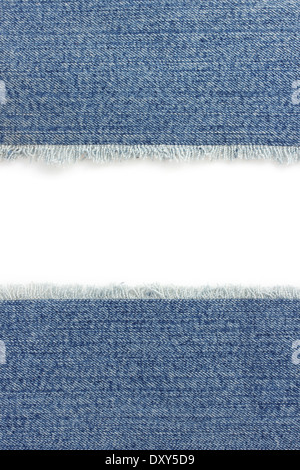 Jeansblau Textur auf weißem Hintergrund Stockfoto