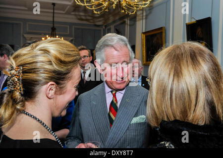 Hillsborough, Nordirland. 1. April 2014 - Prinz Charles, Prinz von Wales, trifft sich mit Northern Ireland Tourist Board-Mitgliedern bei der Hillsborough Castle Credit: Stephen Barnes/Alamy Live News Stockfoto