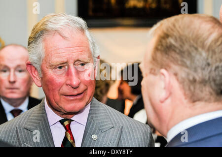 Hillsborough, Nordirland. 1. April 2014 - Prinz Charles, Prinz von Wales, trifft sich mit Northern Ireland Tourist Board-Mitgliedern bei der Hillsborough Castle Credit: Stephen Barnes/Alamy Live News Stockfoto