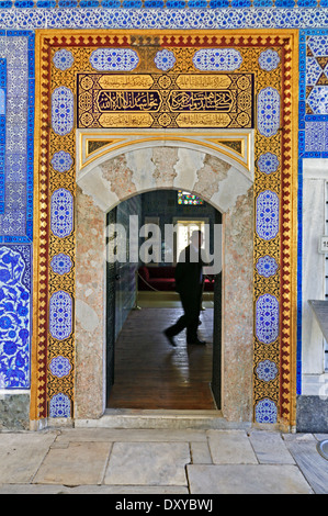 Fliesen Sie-Arbeit im Topkapi Palast, Istanbul. Stockfoto