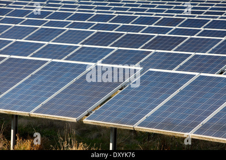 Freifläche solar Photovoltaik-Anlage, Solar Troisdorf, F + S, Troisdorf-Oberlar, Deutschland, Europa Stockfoto