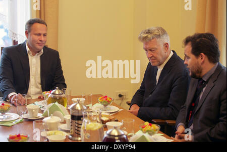 David Lynch trifft Präsident von Bydgoszcz Rafal Bruski Polen mit: David Lynch, Rafal Bruski wo: Bydgoszcz Polen bei: 24. November 2012 Stockfoto