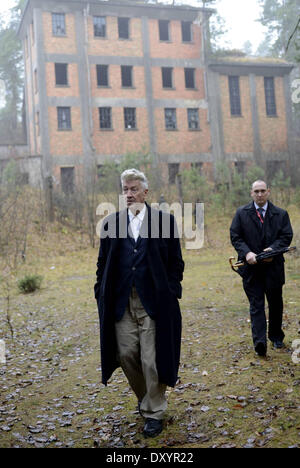 David Lynch besucht eine verlassene deutsche Sprengstoff-Fabrik mit Polen: David Lynch wo: Bydgoszcz Polen bei: 24. November 2012 Stockfoto