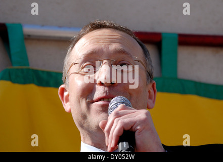 Andy Schlachtung MP (Labour-Mitglied Hammersmith und Schatten Justizminister [2014]) an einem Protest Stockfoto