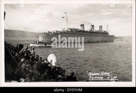 HM Truppentransporter Queen Mary in Sydney, dem zweiten Weltkrieg / Fotograf unbekannt Stockfoto