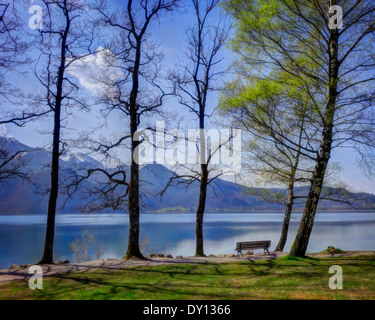 DE - Bayern: See Kochelsee (Seeblick unterhalb der berühmten Franz Marc Museum in Kochel) Stockfoto