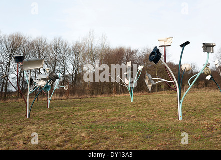 Bäume Alternative Landschaft Komponenten Skulpturen bei Yorkshire Sculpture Park West Bretton Wakefield England Vereinigtes Königreich UK Stockfoto