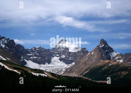 Mount Athabasca, Hilda Peak und Hilda Glacier Stockfoto