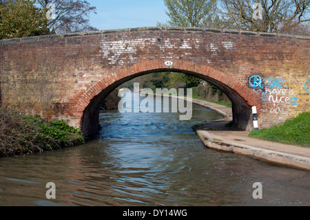 Jephsons Brücke, Grand Union Canal, Warwick, UK Stockfoto