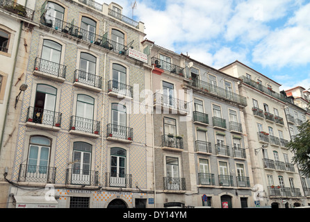 Typische Gebäude in der Alfama Viertel von Lissabon (Lisboa), Portugal. Stockfoto