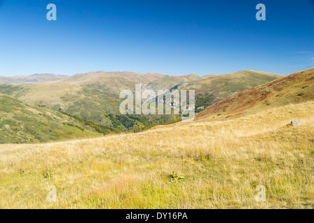 Korab Bergen an der Grenze zwischen Albanien und der ehemaligen jugoslawischen Republik Mazedonien Stockfoto