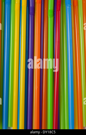 bunte Trinkhalme Stockfoto