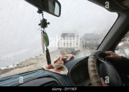 Khardung, Jammu und Kaschmir, Indien. Der Khardung La Straße Gebirgspass mit einem Peak-Höhe von 18.380 Füße Stockfoto