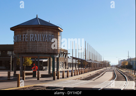 Santa Fe Railyard Depot und Wasserturm, Santa Fe, New Mexico Stockfoto
