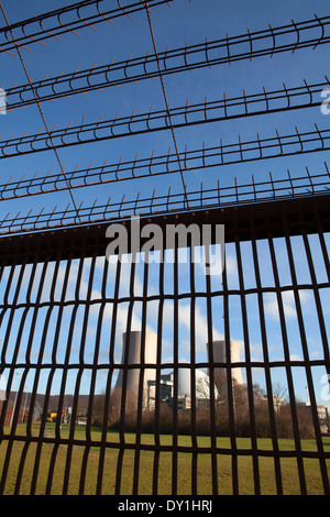 Sicherheitszaun, Kernkraftwerk Grohnde, Emmerthal, Hameln, Niedersachsen, Deutschland, Europa, Stockfoto