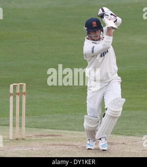 Chelmsford, Großbritannien. 3. April 2014. Tom Westley in Aktion während des Essex und Kent Pre-Season Friendly Matches von The Essex County Ground, Chelmsford Credit zu zucken: Action Plus Sport/Alamy Live News Stockfoto