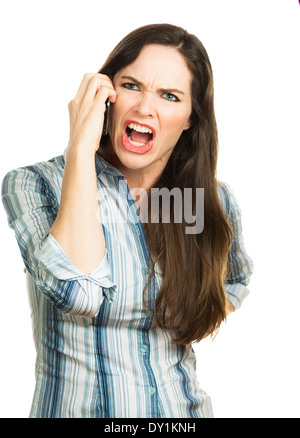 Ein sehr frustriert und wütend Geschäftsfrau schreien am Telefon. Isoliert auf weiß. Stockfoto