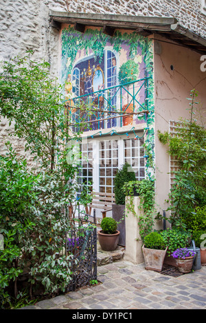 Eingang zum Kunst-Atelier in Gasse von Faubourg Saint Antoine, Paris, Frankreich Stockfoto