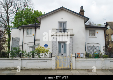 Turners House Sandycombe Lodge, 40 Sandycoombe Road Twickenham im Londoner Stadtteil Richmond an der Themse Blaue Plakette. LONDON, GROSSBRITANNIEN, HOMER SYKES Stockfoto