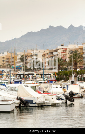 Segel-Yachten in der Marina, Garrucha, Almeria Andalusien Mittelmeerküste, Spanien Europa Stockfoto