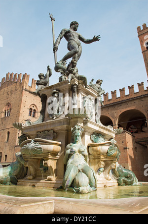 Bologna - Fontana di Nettuno oder Neptunbrunnen auf der Piazza Maggiore Platz Stockfoto