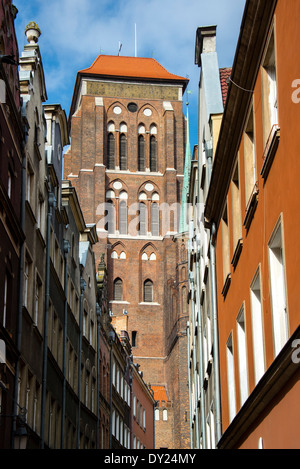 Außenansicht des St. Marys Kirche in Danzig, die größte größte Backsteinkirche der Welt. Stockfoto