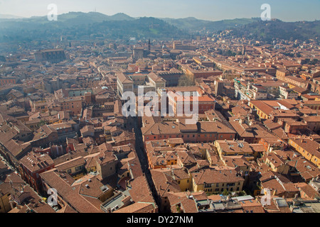 Bologna - Ausblick von Torre Asinelli Süden Morgen Stockfoto