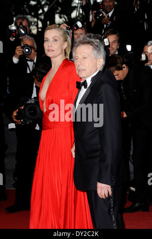 66. Auflage der Filmfestspiele von Cannes: Emmanuelle Seigner und Roman Polanski auf dem roten Teppich Schritten auf 2013/05/25 Stockfoto