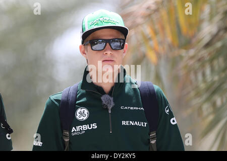 Bahrain. 4. April 2014. Marcus Ericsson (SWE) #9, Caterham F1 Team - Formel 1 World Championship 2014 - Rd03 Bahrain Grand Prix in Bahrain International Circuit, Sakhir, Bahrain, Freitag, 4. April 2014 Credit: Dpa picture-Alliance/Alamy Live News Stockfoto