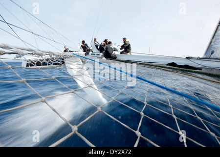 An Bord Hydroptere DCNS Alain ThŽbault und seiner Crew während der ersten Serie von Studien über das Mittelmeer bevor Sie versuchen, die Pac zu schlagen Stockfoto