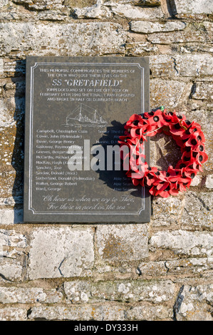 Denkmal für die SS 'Gretafield' an der Dunbeath Hafen, Caithness, Schottland, Großbritannien. Ab Wick torpediert 1940. Stockfoto