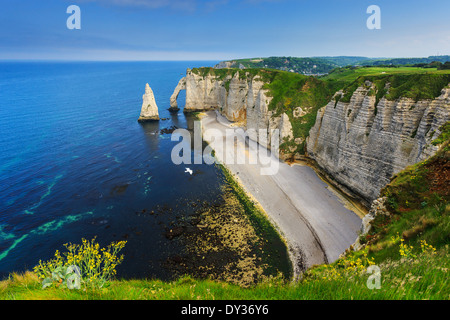 Die Klippen von Etretat an der Küste der Normandie, Frankreich Stockfoto