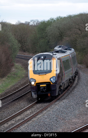 Cross Country Voyager Zug, Hatton Norden Kreuzung, Warwickshire, UK Stockfoto