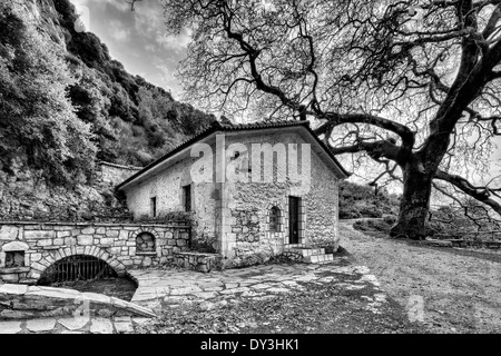 St. Johns Kefalari Kapelle in der Nähe von Dimitsana in Arcadia, Peloponnes, Griechenland. Stockfoto